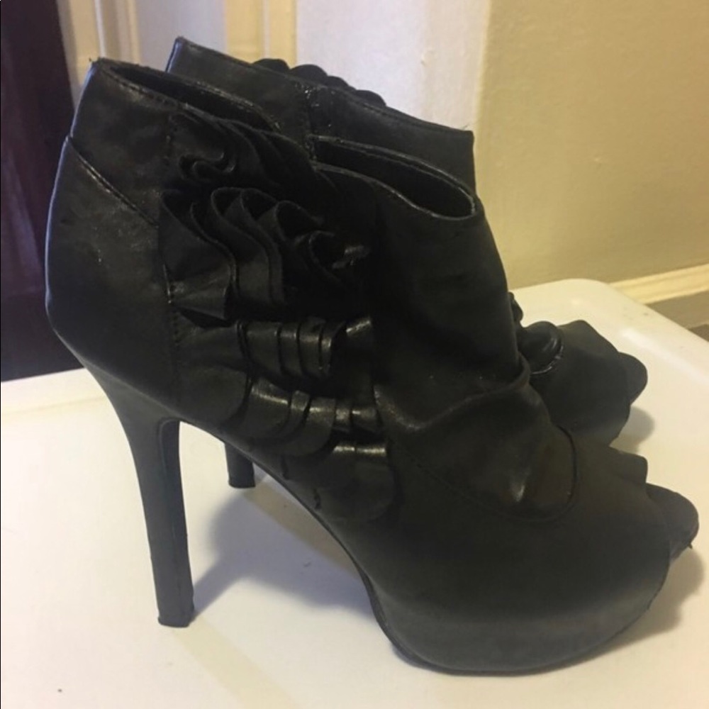 Black high heel